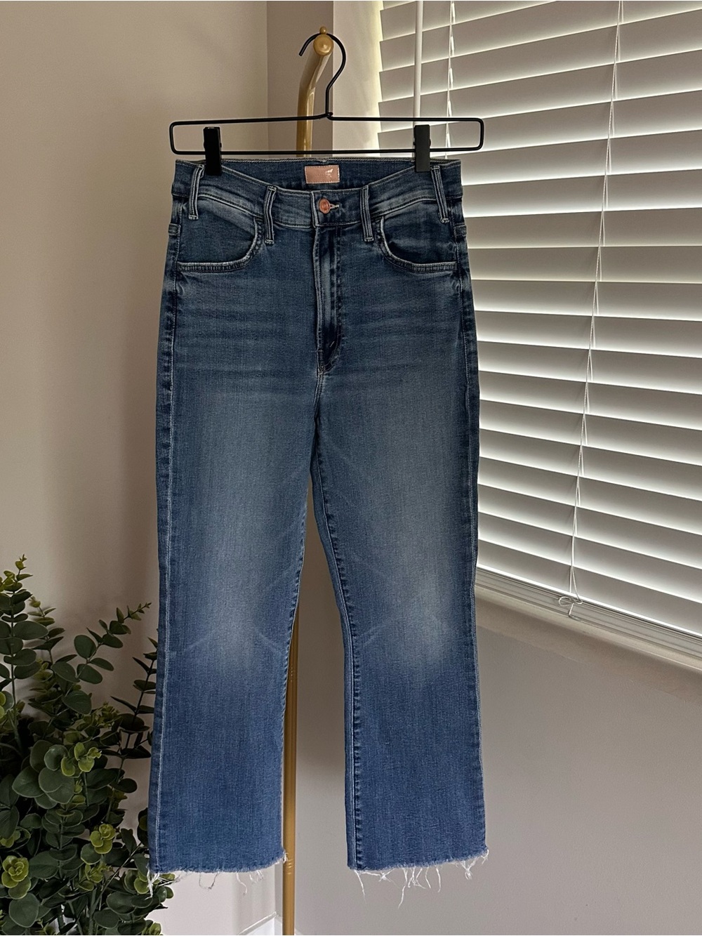 MOTHER Jeans Lil Hustler Ankle Fray 28